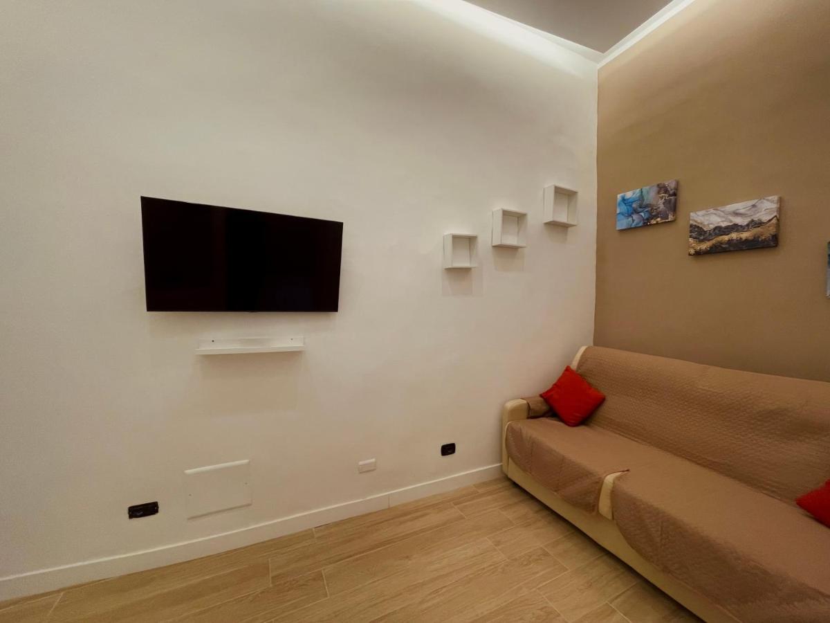 La Suite Di Dante Napoli Bagian luar foto